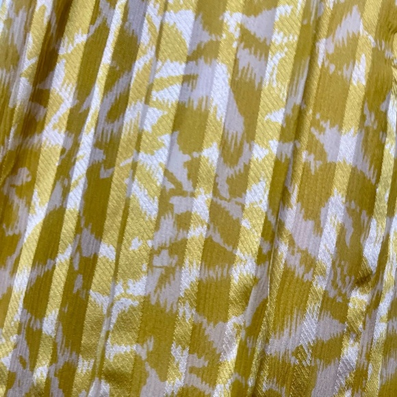 BCBG Max Azria Strapless Flowy Dress - Like New! - Picture 9 of 9